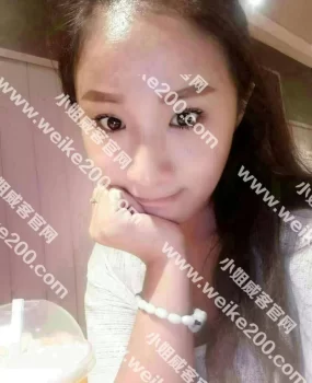 爱辉区小妹面容姣好身材棒